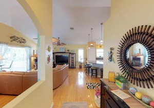 4851 Estero