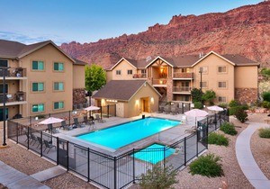 5H Our Moab RedCliff Condo, POOL & HOT TUB