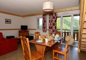 79 m² Apartment ∙ 3 bedrooms ∙ 10 guests