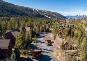 8767 Trappers Crossing condo