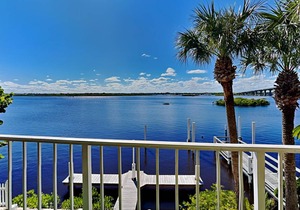 93 m² Condo ∙ 2 bedrooms ∙ 4 guests