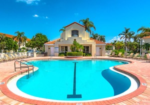 99 m² Condo ∙ 2 bedrooms ∙ 4 guests