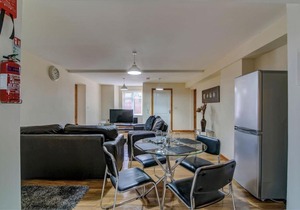AAA Apartments EXECUTIVE Throstles Nest, Manchester, UK