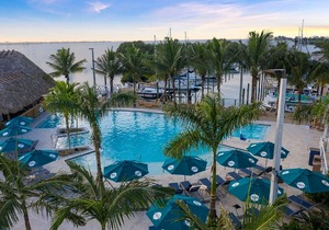 Accessible King-Bed Room w/Balcony, High-Speed Internet, & Neal Preserve Views