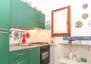 Air-Conditioned Apartment Not Far From Beach with Patio, Balcony and Garden