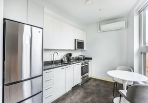 Airy Central Square Studio w/Doorman, near Charles River, by Blueground