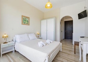 Alexandra Studio 2