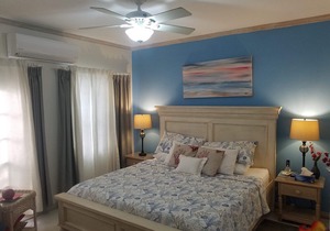 Amazing Beachfront Condo With Pool On Tranquil Worthing Beach - Leith Court #12