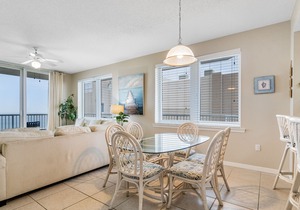 Amazing Condo, Beach-Setup Included, Outdoor Pool & Hot Tub, Gulf-Front