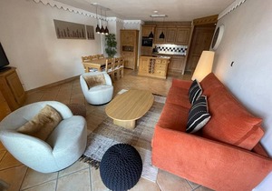 Apartment for 6 with pool, spa, parking - Ski-in/Ski-out