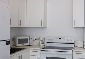 Apartamento completo a minutos de la playa poza del obispo en Arecibo 2101