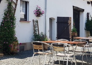 Apartment "Dorfplatz" *** - Landhaus Gräfendhron