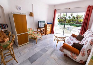 Apartment in beachfront complex in El Duque area, Costa Adeje