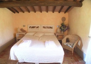 Apartment for 2 persons + 2 children approx. 37 qm in Monteleone d'Orvieto, Lake Trasimeno