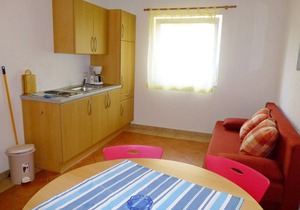 Apartments Mauro, (15223), Omišalj, hr