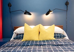 Applewood Suites - Modern Condo, Queen West
