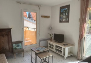 Arcachon - Central 2-Bed Apartment with Terrace and Parking