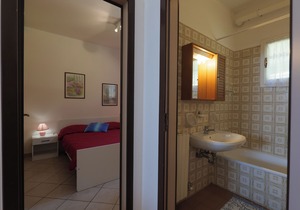 Attractive 2-room apartment with sunbath, pool and dream view