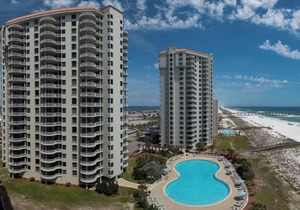 Beach Colony West 8B/2BR Gulf Front w/Chair Service & Onsite Management