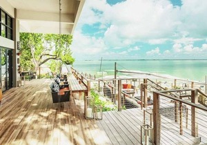 Beach is Calling! 4 Relaxing Units, Free Parking, Oceanfront Property