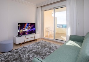 Beachfront Apartment with Sea View, Pool, Terraces & Wi-Fi