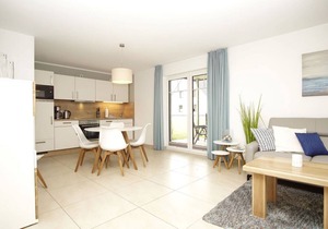 Beachfront apartment with terrace, use of swimming pool and sauna - Rex Rugia H-1010 -