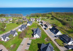 Beachfront apartment with terrace, use of swimming pool and sauna - Rex Rugia apartment 14-1