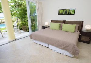 Beachfront Condo with Two Pools - Sapphire 103
