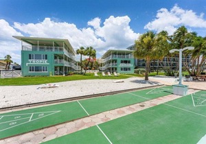 Beachfront Resort Suite With Heated Pool ➠ Tropic Terrace Resort #3