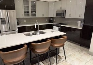 Beautiful 2 Bed, 2 Bath in Prime Downtown Halifax