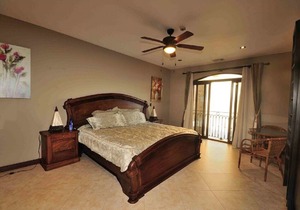 Beautiful Oceanfront Condo! Tres Regalos Condominium Resort Beach Club!
