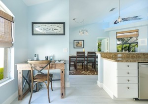 Beautiful/private 3Br home on a quiet Cul-de-Sac w/saltwater Pool & Spa.