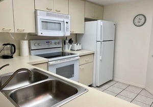 BK Shorewalk, Pools, Tennis, Pickle Ball, near Beaches Anna Maria Island and IMG