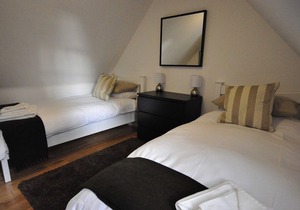 Book your Easter break now! Comfortable, quiet, a short walk to village