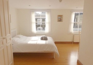 Bright and Spacious 2-Bedroom Apartment by Russell Square