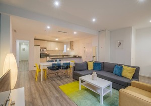 Bright, Clean & Very Comfortable Apartment