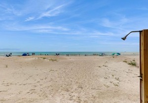 Bungalow Beach Place 3