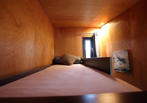 CABANE DANS LES ARBRES (4m) & SPA privatif 4/5 pers adapted PMR