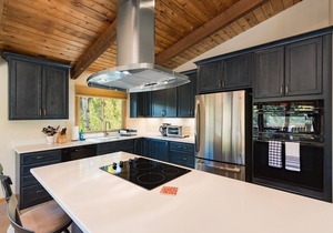 Cabin on Columbine Lake - Large deck - Hot Tub/Views - 1 mile to Purgatory
