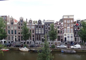 Canalside Apartments