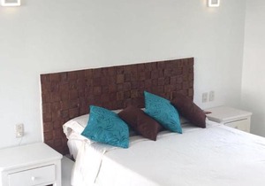 Casa Blanca Same