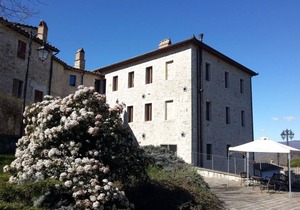 Castello Izzalini Todi Resort "Apt 12"