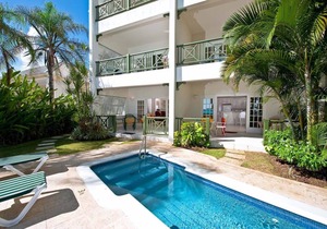 Casual Beachfront 1-Bed with Pool - Leith Court 16