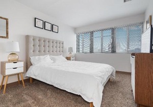 Central and Beautiful 2BR with Gym and Great View