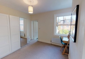 Central two bedroom Leamington Spa home