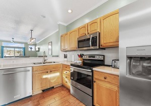 Centrally Located Silverthorne Condo Near Ski Areas & Local Activities!