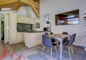 Cesaries A4 - Beautiful 2 bedrooms down the Pleney