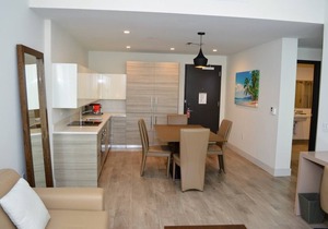 CH Luxury Condo|Accessible|Partial Ocean View-CS5