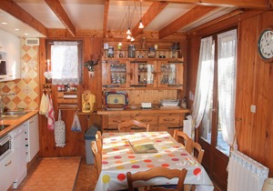 Chalet in Barcelonnette near golf, 3 bedrooms, up to 8 people