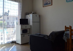 Charming 3-room mezzanine house near beach with terrace & parking